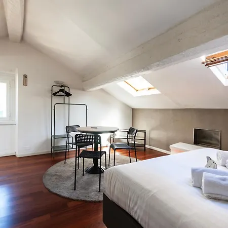 Youhosty - Corso Apartament Mediolan